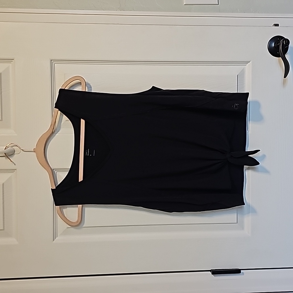 Gapfit tie waist tank. Small